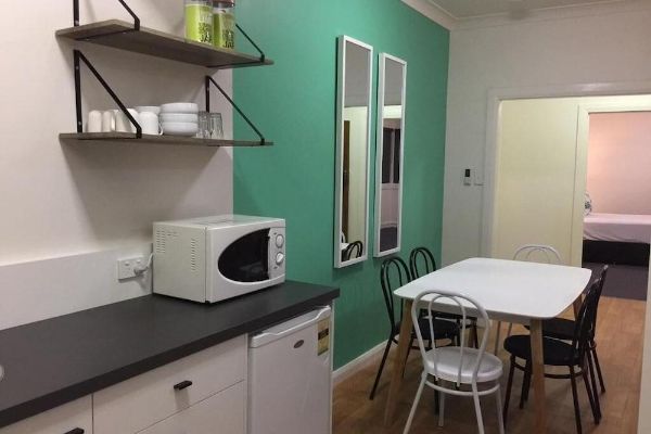Hibiscus Motel (Byron Bay)